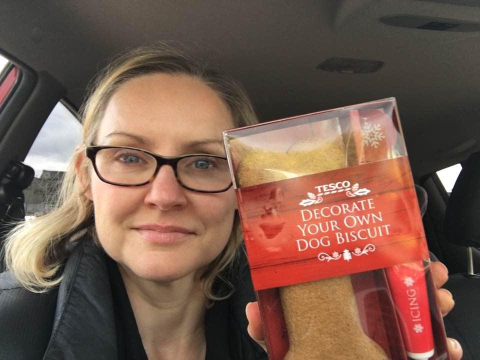 Decorate your own dog biscuit