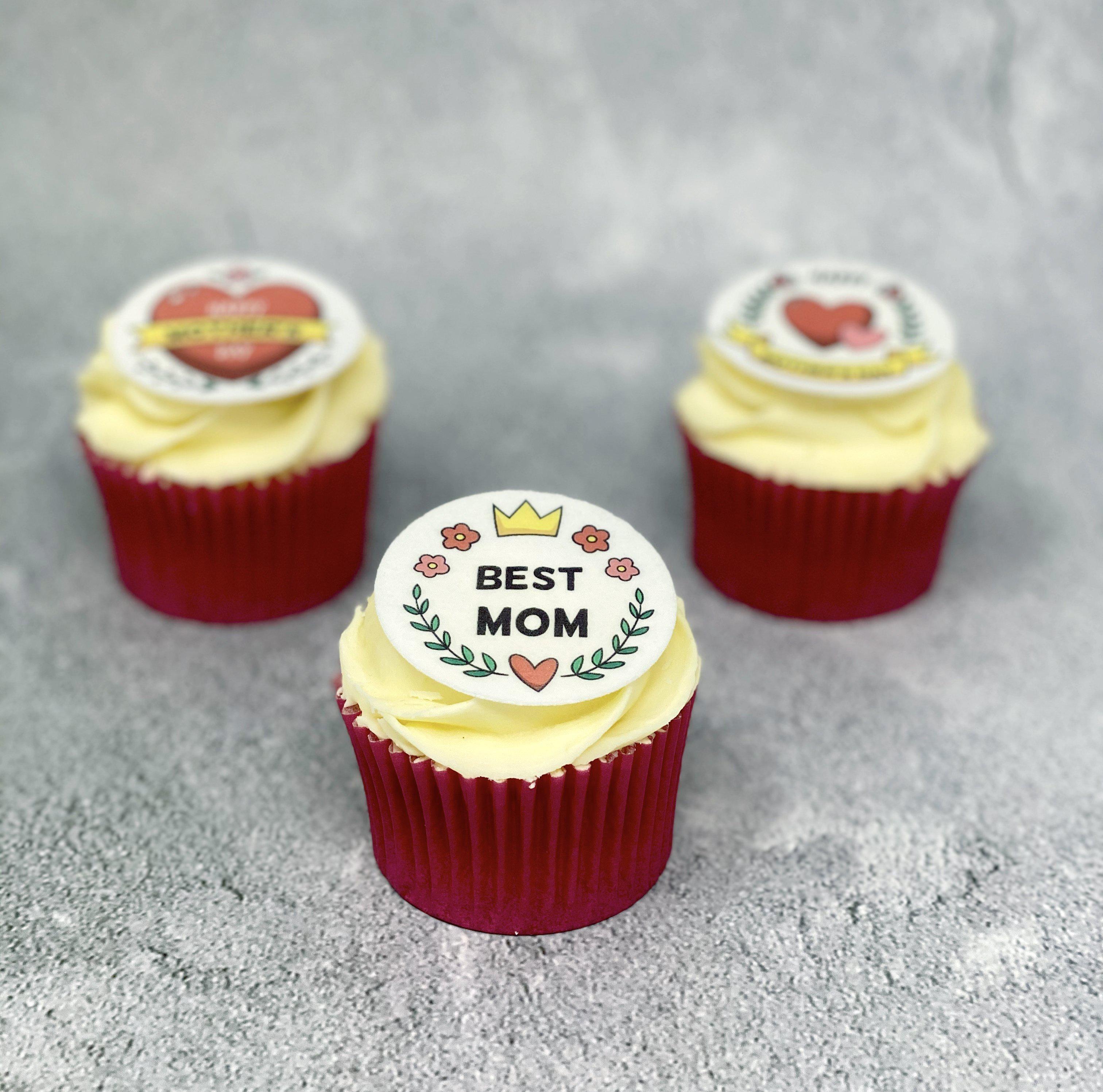 Cupcakes for Mothering Sunday - our Mother's Day Badges printed cupcake toppers are great decoration for cupcakes