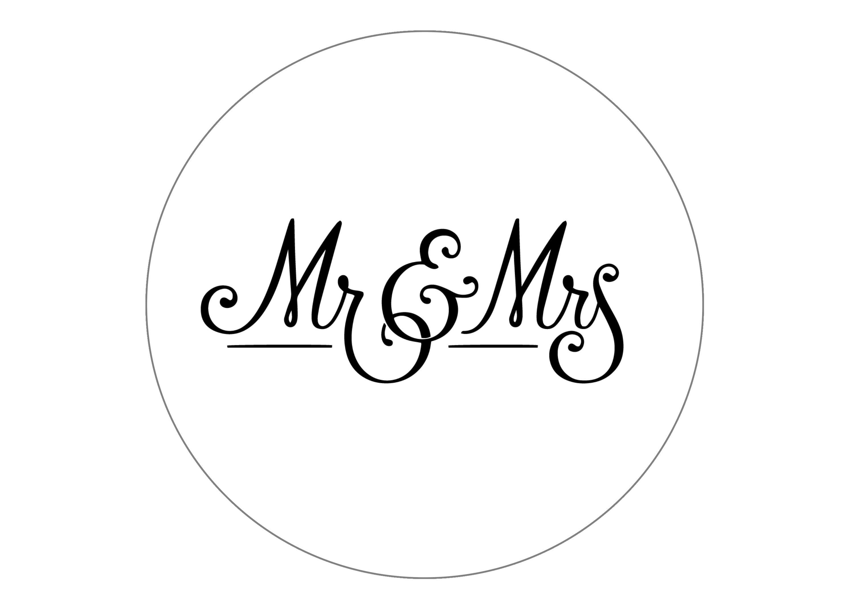 Large cake topper with Mr and Mrs slogan
