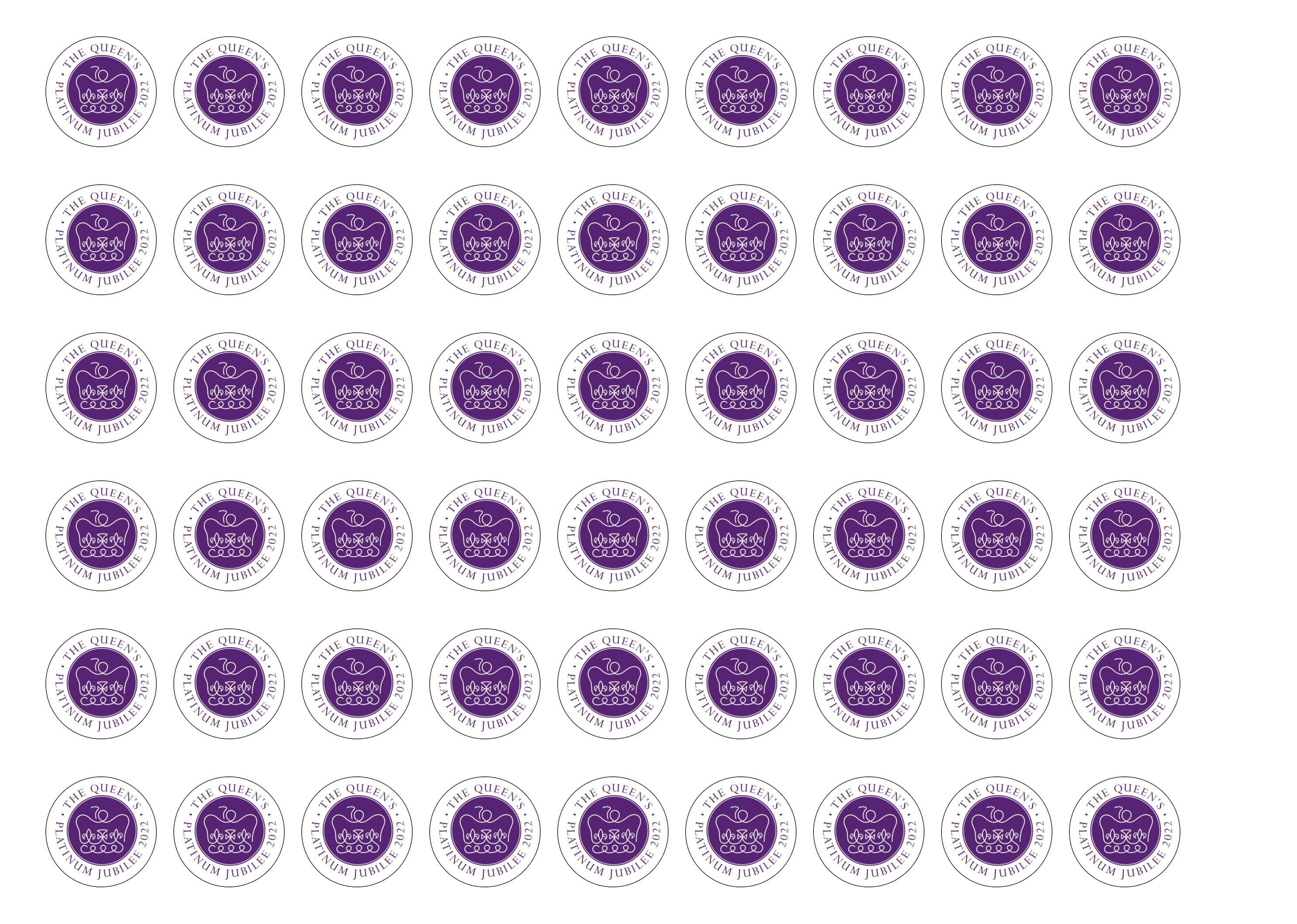 54 printed toppers to celebrate the Queens Platinum Jubilee 2022
