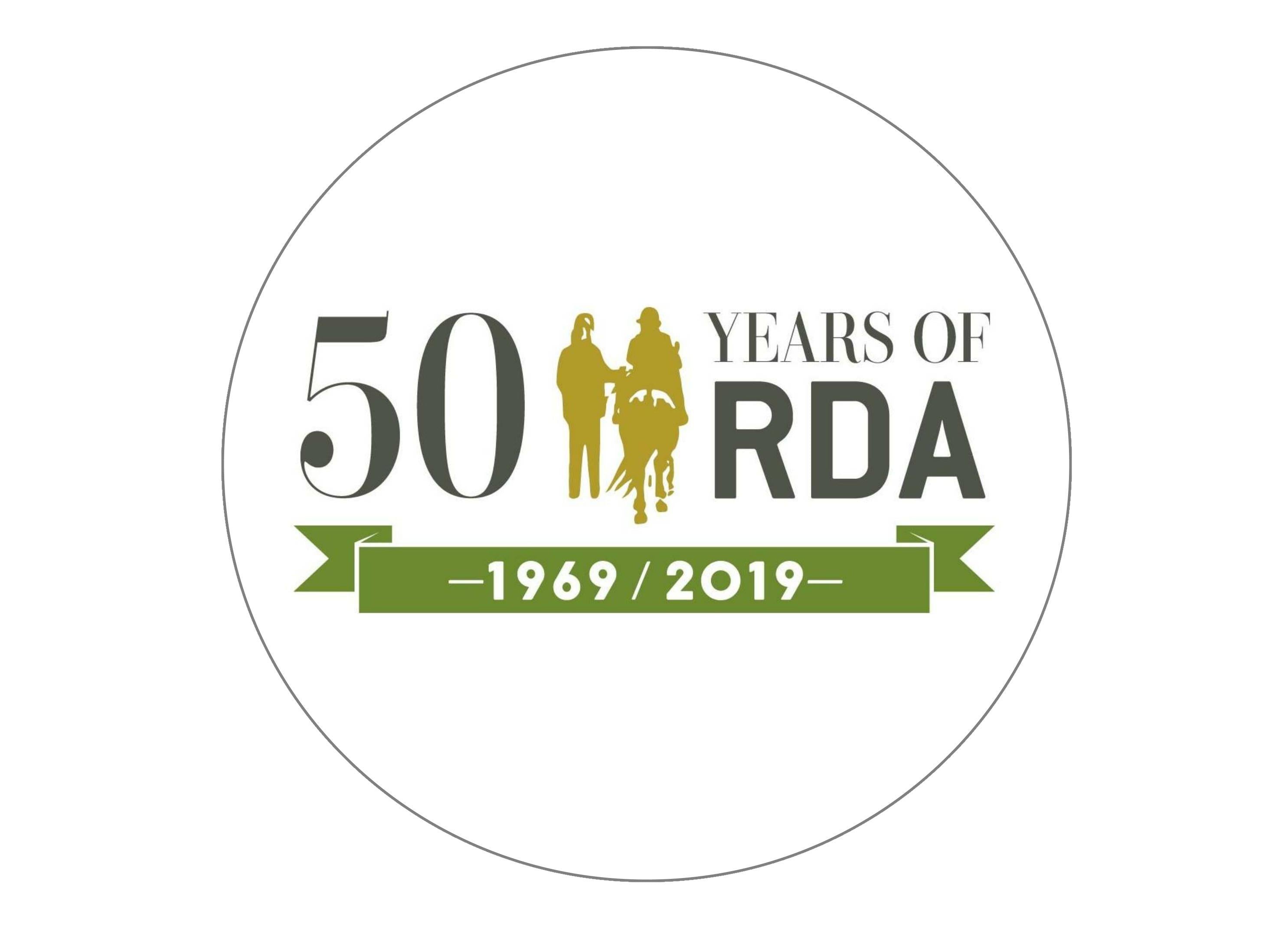 large round cake topper supporting RDA